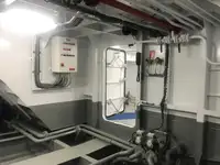 Ọkọ̀ ojú omi ìrìn-àjò fún tà