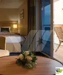 Ọkọ̀ ojú omi ìrìn-àjò fún tà
