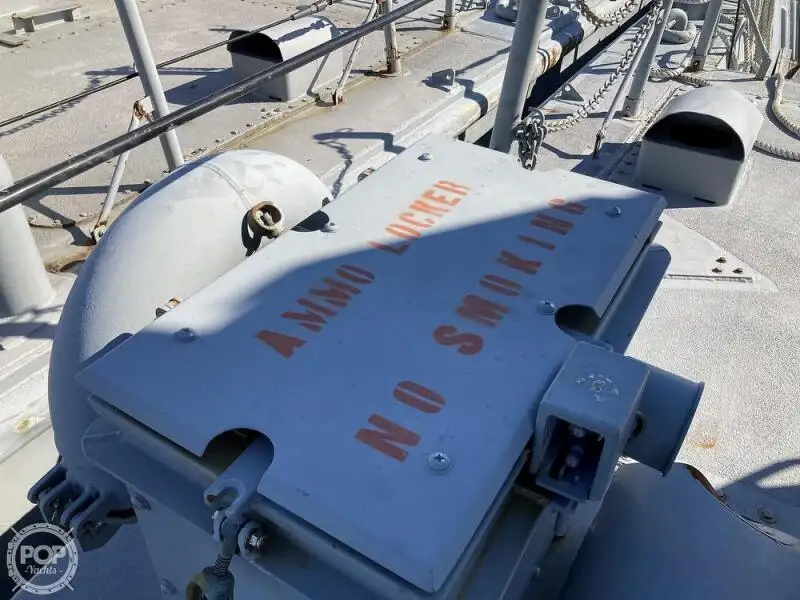 Ọkọ omi Landing, Tank fún tà