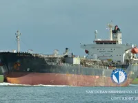 Ọkọ̀ tí ó mú epo / kemikali fún tà