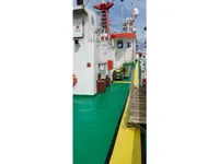 Ọkọ omi ti o mu ọja fún tà