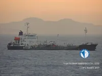 Ọkọ̀ tí ó mú epo / kemikali fún tà