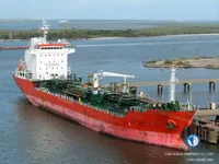 Ọkọ̀ tí ó mú epo / kemikali fún tà