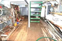 Ọkọ̀ ojú omi tí ó ní ìrọ̀kè fún tà