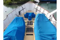 Ọkọ̀ ojú omi ìrìn-àjò fún tà