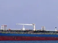 Ọkọ̀ tí ó mú epo / kemikali fún tà