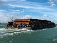 Barge fun tita