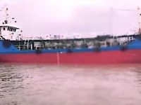 Ọkọ̀ tí ó mú epo / kemikali fún tà
