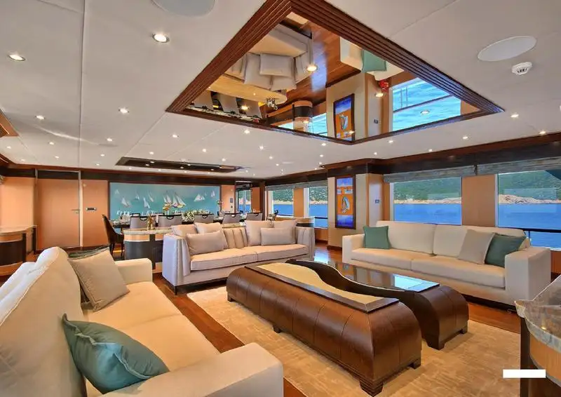 Yacht fún tà