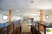 Ọkọ̀ ọpọlọpọ̀ ènìyàn fún tà