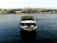 Ọkọ̀ ọpọlọpọ̀ ènìyàn fún tà