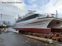Catamaran fún tà