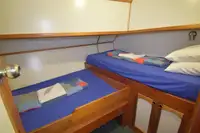 Ọkọ̀ ojú omi kékeré fún tà