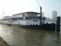 Barge fun tita