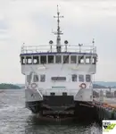 Ọkọ̀ ọpọlọpọ̀ ènìyàn fún tà