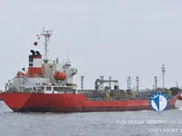 Ọkọ̀ tí ó mú epo / kemikali fún tà