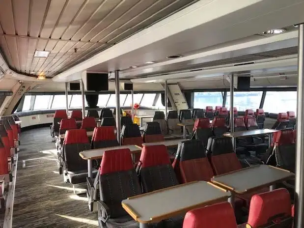Catamaran fún tà