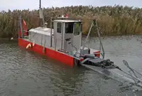 Ọkọ̀ ojú omi tí ó mú ìdọ̀tí fún tà