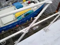Ọkọ̀ ojú omi kékeré fún tà