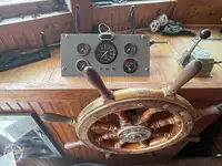 Ọkọ̀ tí ó mú ẹja fún tà
