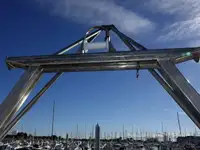Catamaran fún tà