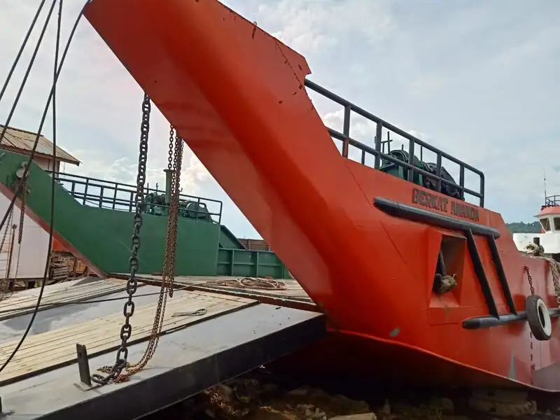 Ọkọ omi Landing, Tank fún tà
