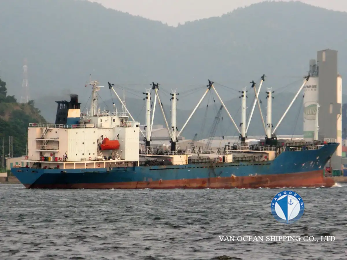 Ọkọ̀ tí wọn fi maa ń gbé ohun èlò tí ó ní ìdáná fún tà