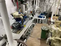 Ọkọ̀ tí wọn fi maa ń gbé ohun èlò tí ó ní ìdáná fún tà