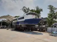 Ọkọ̀ ọpọlọpọ̀ ènìyàn fún tà