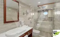 Ọkọ̀ ojú omi ìrìn-àjò fún tà