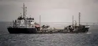Ọkọ̀ ojú omi tí ó mú ìdọ̀tí fún tà