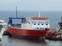 Ọkọ̀ ojú omi tí ó mú àwọn ìkọ́kọ̀ fún tà