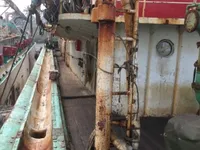 Ọkọ̀ tí ó mú ẹja squid fún tà