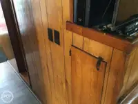 Ọkọ̀ tí ó mú ẹja fún tà