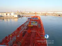 Ọkọ̀ tí ó mú epo / kemikali fún tà