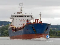 Ọkọ̀ tí ó mú epo / kemikali fún tà