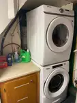 Ọkọ̀ ojú omi tí ó mú ìdọ̀tí fún tà