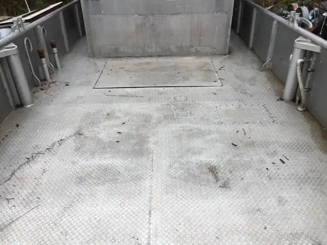 Ọkọ omi Landing, Tank fún tà