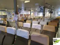 Ọkọ̀ ọpọlọpọ̀ ènìyàn fún tà