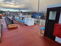 Ọkọ̀ ojú omi ìrìn-àjò fún tà