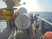 Ọkọ̀ tí wọn fi maa ń gbé ohun èlò tí ó ní ìdáná fún tà