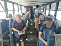 Ọkọ oju-omi tí ó le lọ sílẹ̀ àti omi fún tà