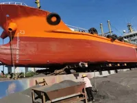 Ọkọ̀ tí ó mú epo / kemikali fún tà