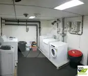 Ọkọ omi ti o mu ọja fún tà