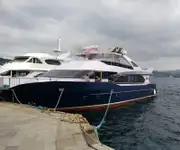 Ọkọ̀ ojú omi ìrìn-àjò fún tà