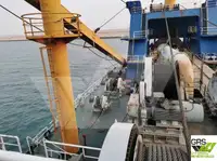 Ọkọ̀ ojú omi tí ó mú ìdọ̀tí fún tà