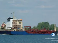 Ọkọ̀ tí ó mú epo / kemikali fún tà