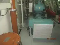 Ọkọ̀ tí wọn fi maa ń gbé ohun èlò tí ó ní ìdáná fún tà