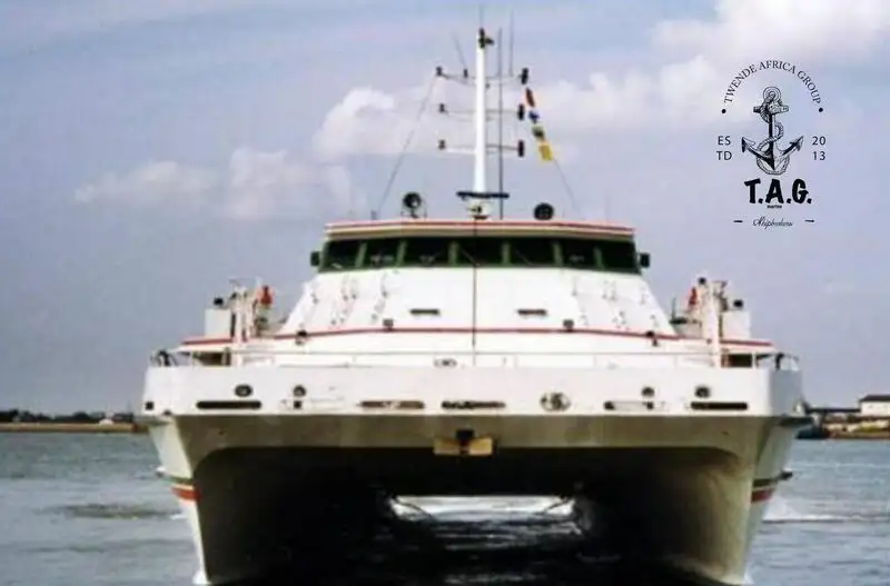 Catamaran fún tà