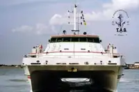 Catamaran fún tà